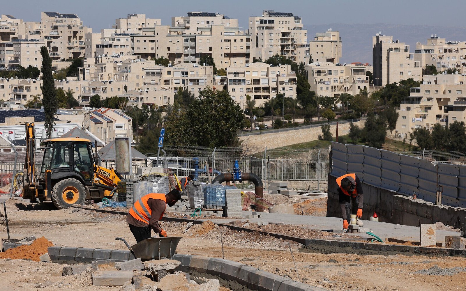 Indian Workers Fill Construction Gap in Israel Amid Post-War Shortages ...